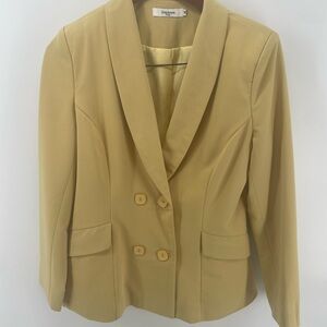 Daphnea Paris Women's Yellow Blazer